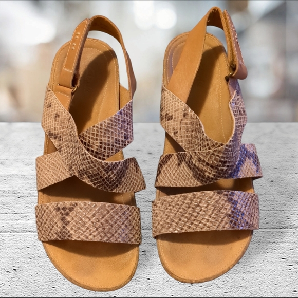 Clark's artisan strappy open toe sling back sandal 8.5 - Picture 9 of 15